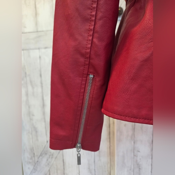 Baccini Women's Vibrant Red Faux Leather Jacket - Picture 6 of 9